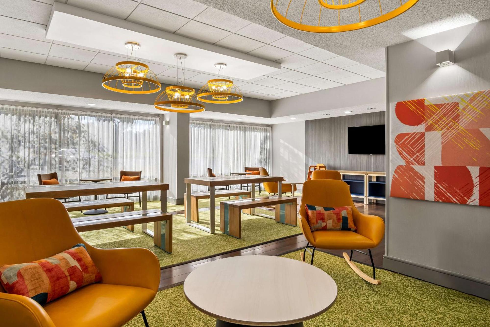 Surestay Plus Hotel By Best Western Stevensville St Joseph מראה חיצוני תמונה