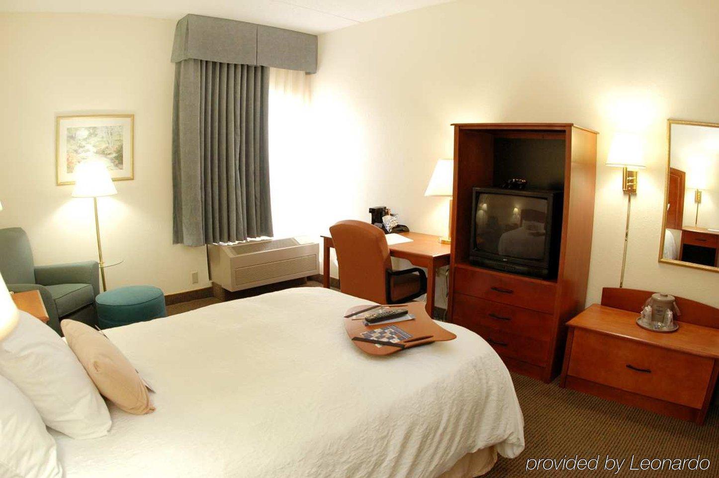 Surestay Plus Hotel By Best Western Stevensville St Joseph חדר תמונה